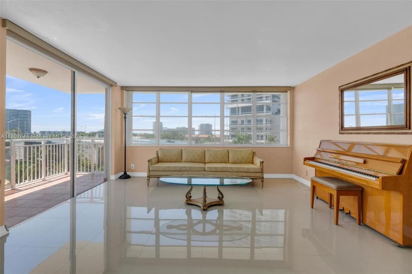 1801 S Ocean Dr # 538, Hallandale Beach FL 33009