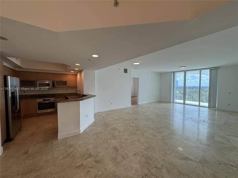 15051 Royal Oaks Ln # 1604, North Miami FL 33181
