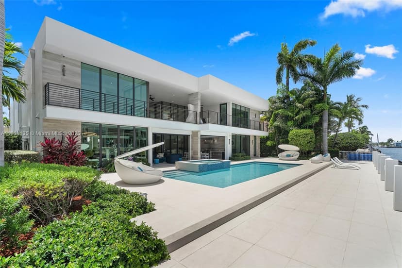 2519 Lucille Dr, Fort Lauderdale FL 33316