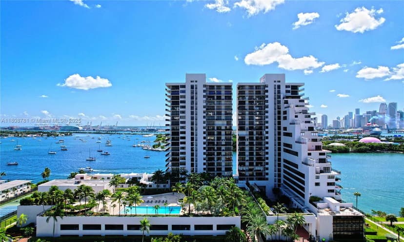 1000 Venetian Way # 114, Miami FL 33139