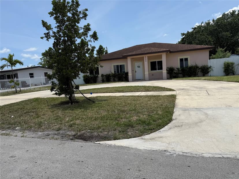 3560 NW 212th St, Miami Gardens FL 33056