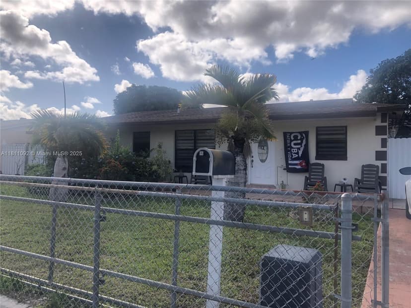 5010 NW 190th St, Miami Gardens FL 33055