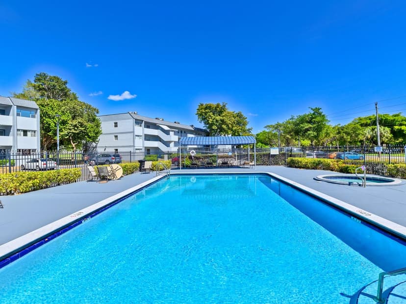 8401 Lagos De Campo Blvd # 210V, Tamarac FL 33321