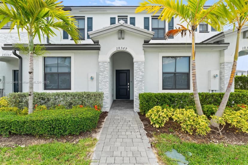 28569 SW 132nd Ct, Homestead FL 33033