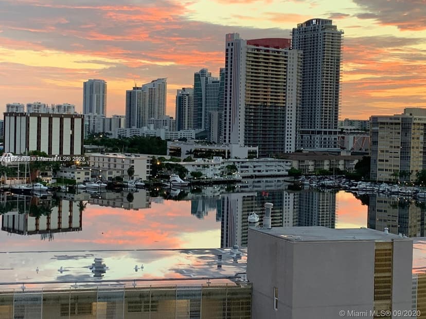 401 Golden Isles Dr # 1116, Hallandale Beach FL 33009