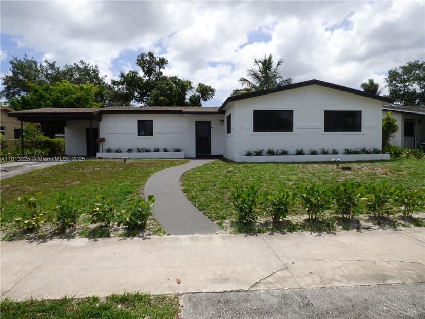 19245 NW 12th Ave, Miami Gardens FL 33169