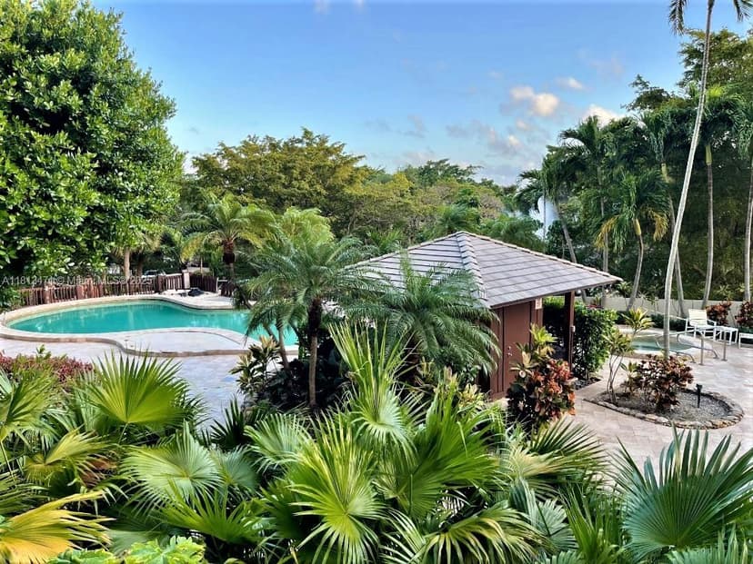 1000 QUAYSIDE TE # 410, Miami FL 33138
