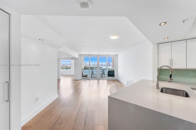1900 Sunset Harbour Dr # 1814, Miami Beach FL 33139