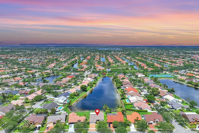 1240 NW 161st Ave, Pembroke Pines FL 33028
