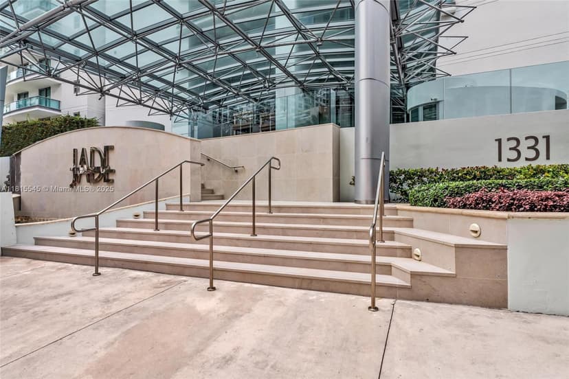 1331 Brickell Bay Dr # 1808, Miami FL 33131