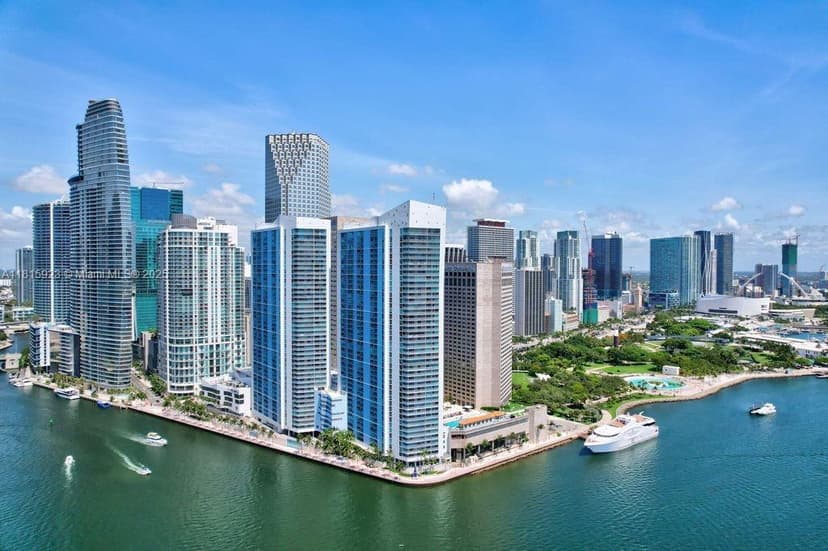 335 S Biscayne Blvd # 3110, Miami FL 33131