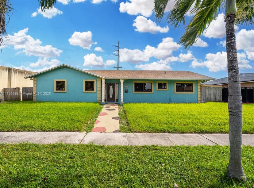 722 NW 170th St, Miami Gardens FL 33169