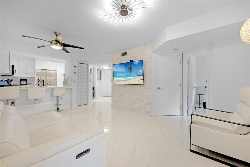 15499 N Miami Lakeway N # 208, Miami Lakes FL 33014