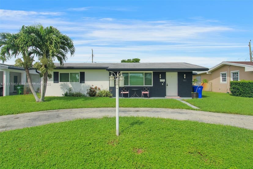 1160 NW 79th Ter, Pembroke Pines FL 33024