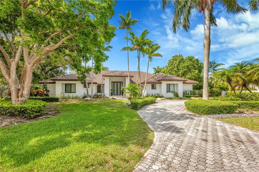 6730 SW 141st St, Palmetto Bay FL 33158