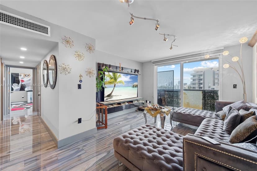 1345 Lincoln Rd # 1105, Miami Beach FL 33139