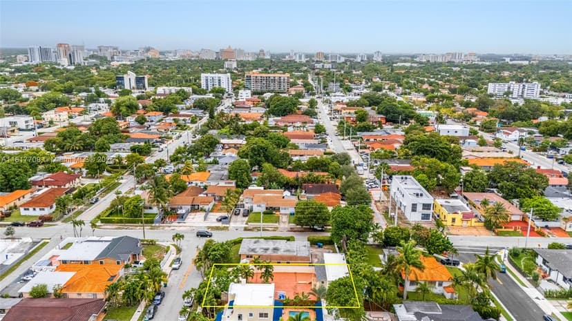 2385 SW 17th St, Miami FL 33145