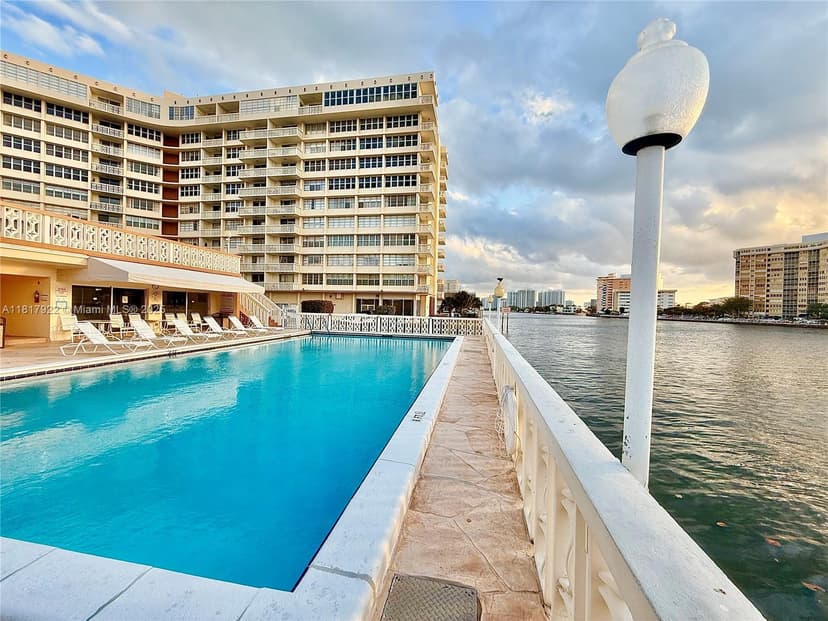 1825 S Ocean Dr # 614, Hallandale Beach FL 33009