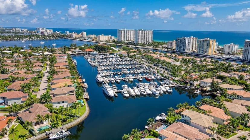 1580 Shoreline Way, Hollywood FL 33019