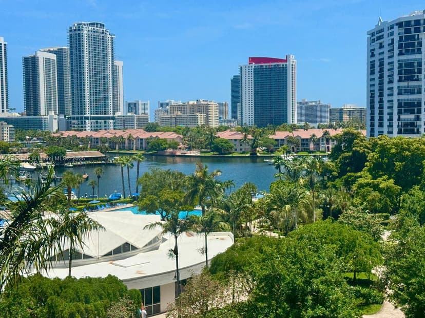 600 Three Islands Blvd # 620, Hallandale Beach FL 33009