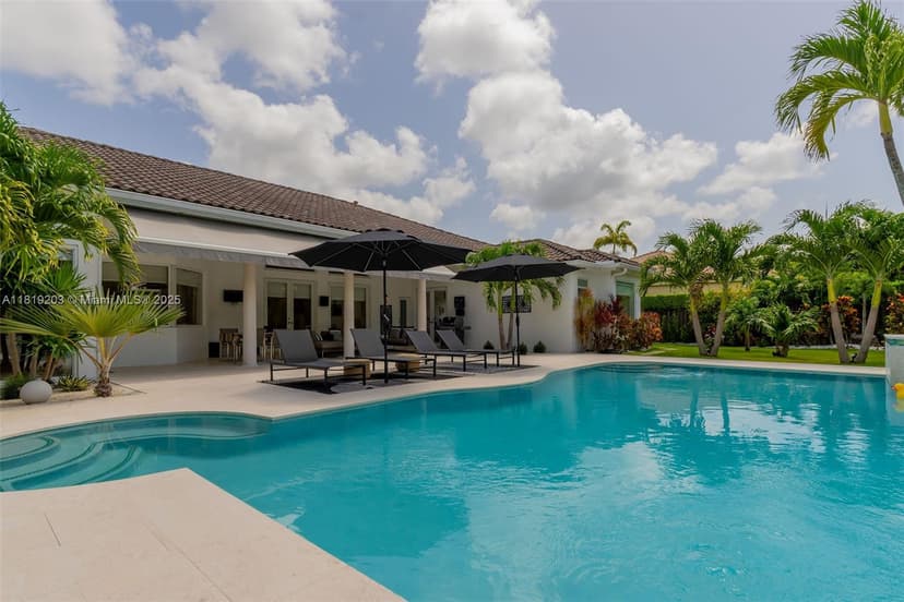 9532 SW 124th Ter, Miami FL 33176