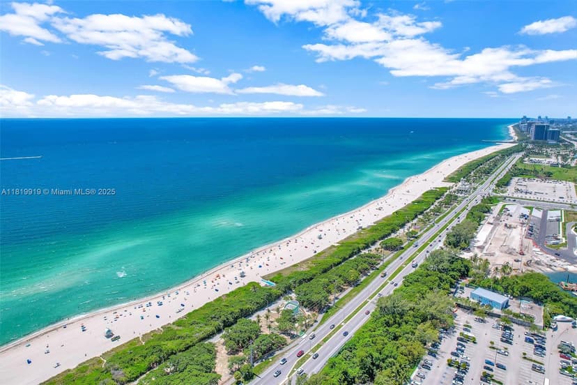100 Bayview Dr # 1223, Sunny Isles Beach FL 33160