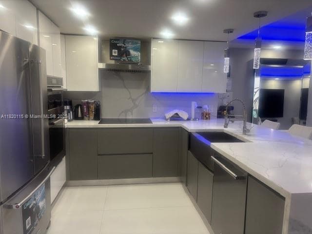 100 Bayview Dr # 1609, Sunny Isles Beach FL 33160
