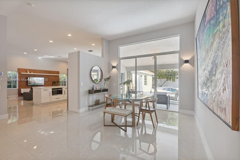 803 Heritage Dr, Weston FL 33326