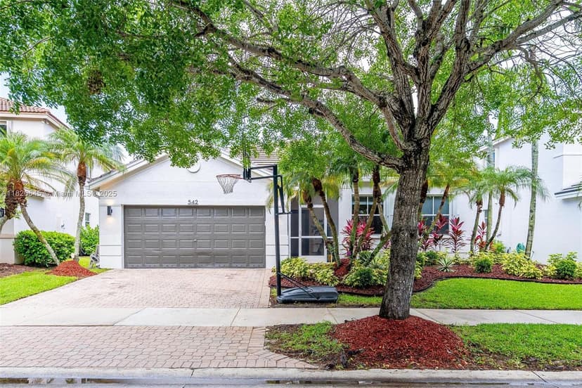542 Penta Ct, Weston FL 33327