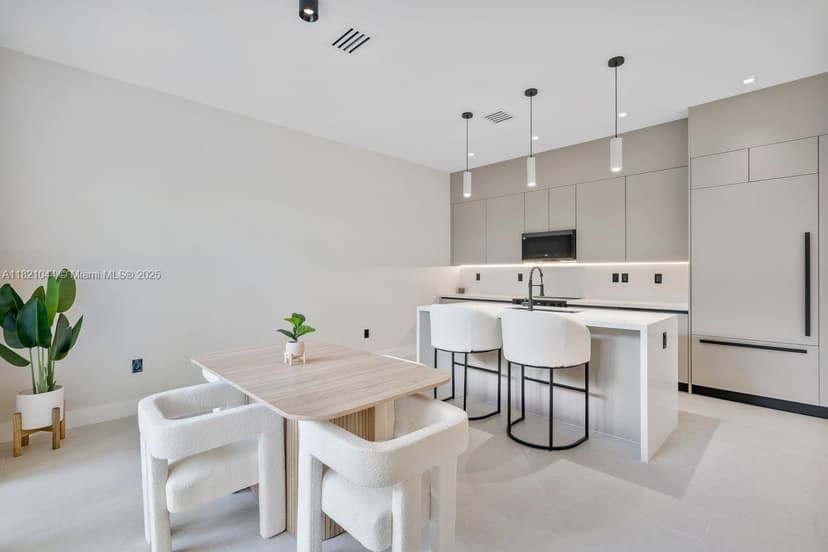 3318 Day Ave # 6, Miami FL 33133