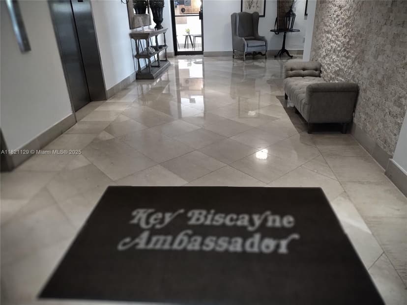 575 Crandon Blvd # 706, Key Biscayne FL 33149