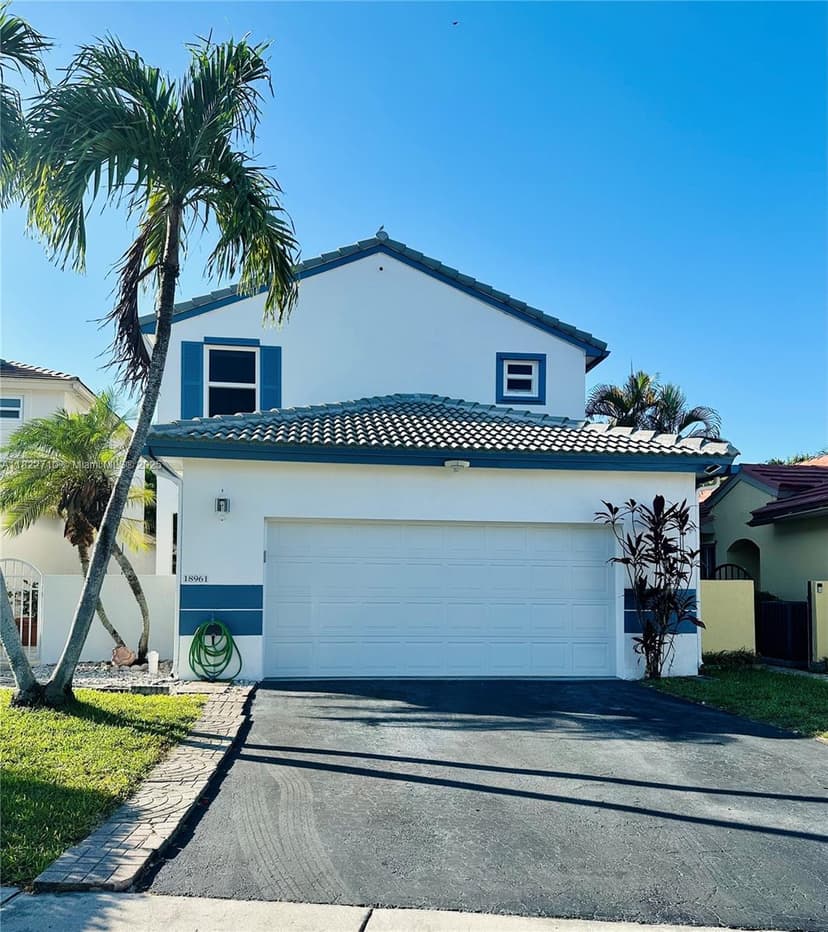 18961 NW 22nd St, Pembroke Pines FL 33029
