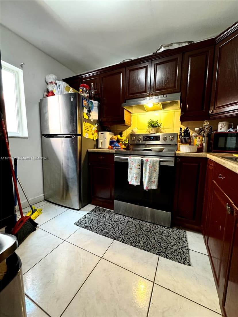 19729 SW 114th Ave # 250, Miami FL 33157