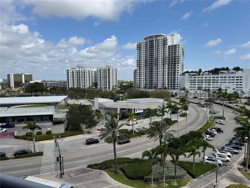 1720 Harrison St # 14D, Hollywood FL 33020