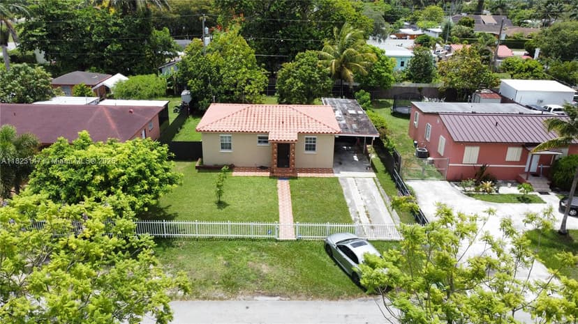 926 NW 3rd Ave, Homestead FL 33030