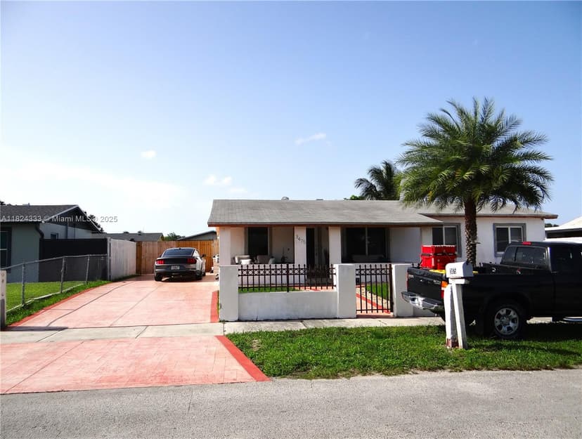 3475 NW 195th Ter, Miami Gardens FL 33056