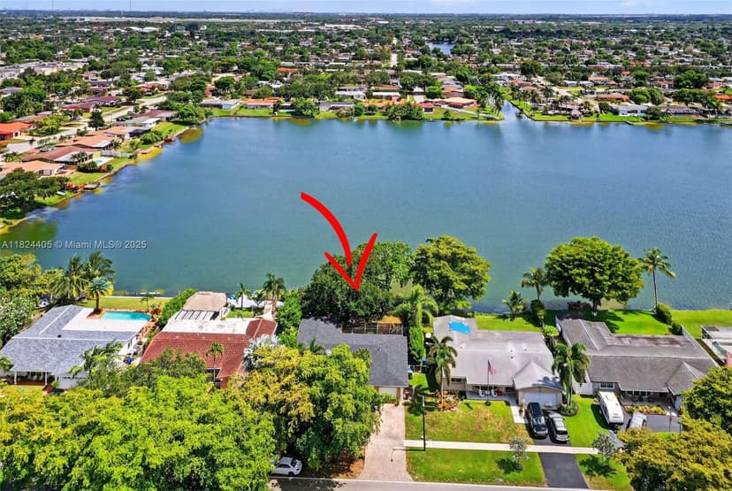 8320 Pasadena Blvd, Pembroke Pines FL 33024