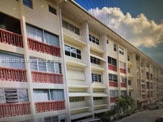 215 SE 3rd Ave # 307B, Hallandale Beach FL 33009