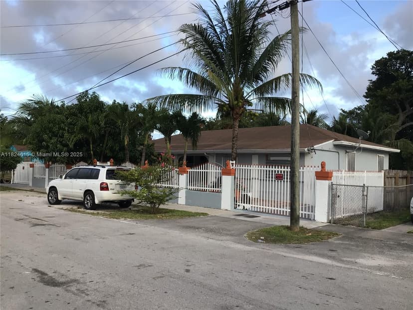 1860 NW 45th St, Miami FL 33142