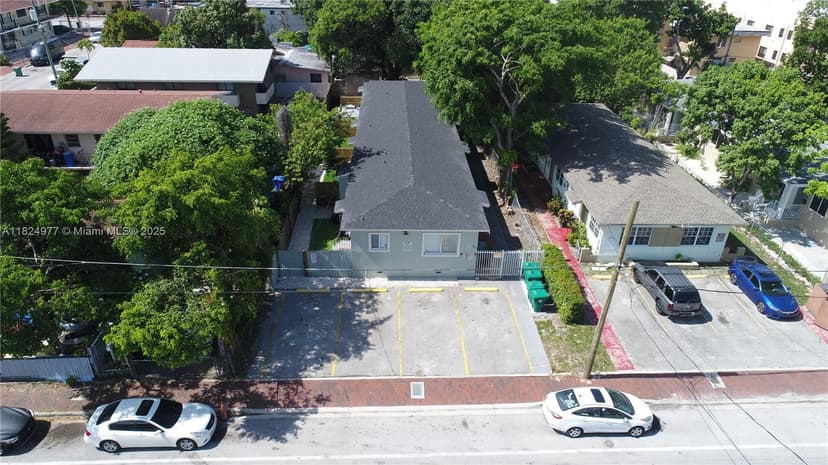1514 SW 6th St, Miami FL 33135