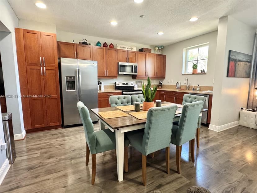 1332 SW 2nd Ct # 1332, Fort Lauderdale FL 33312
