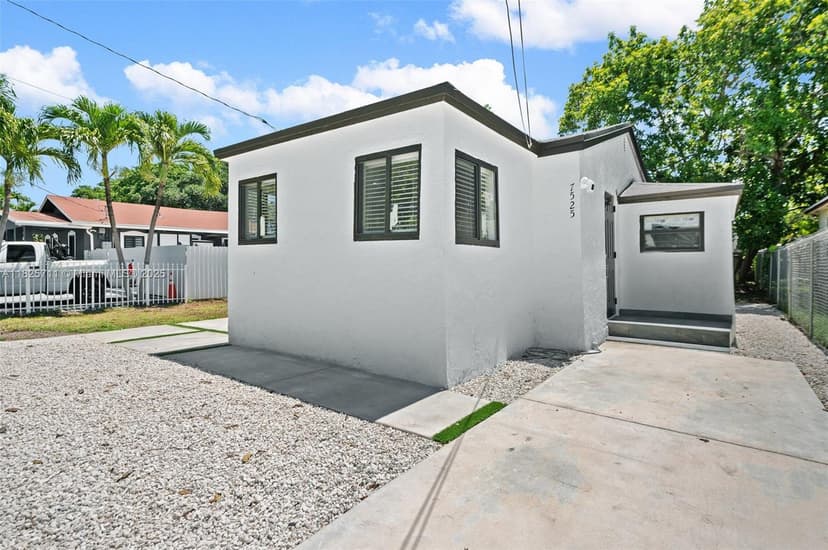 7525 NW 15th Ave, Miami FL 33147