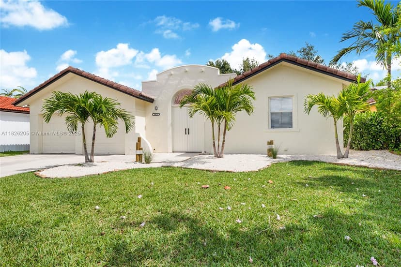 14711 SW 170th Ter, Miami FL 33187