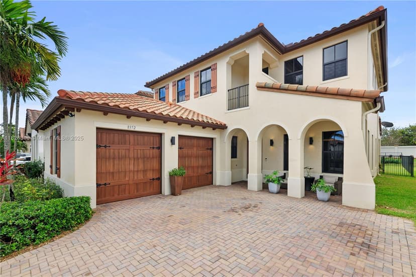 8352 NW 26th Ct, Cooper City FL 33024