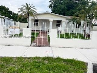 277 E 63rd St, Hialeah FL 33013
