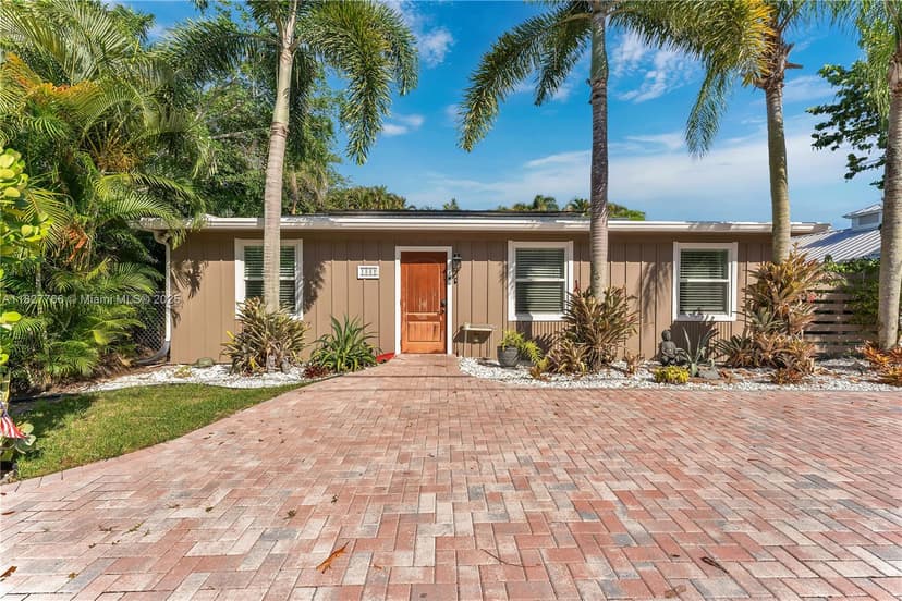1862 Center St, Jupiter FL 33458