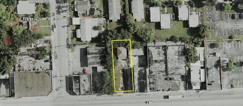 279 NW 54th St, Miami FL 33127