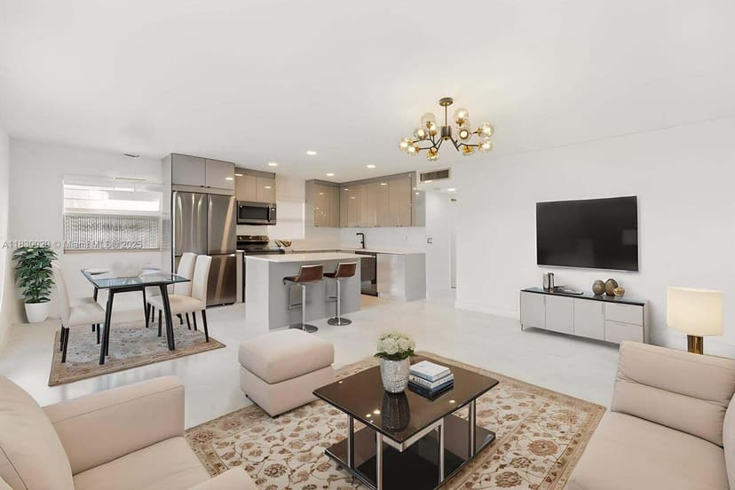 369 Saxony H # 369H, Delray Beach FL 33446