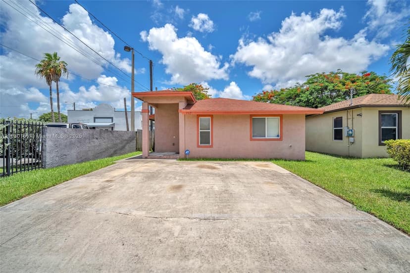2175 NW 50th St, Miami FL 33142