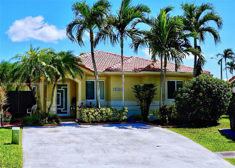 15132 SW 140th Ter, Miami FL 33196